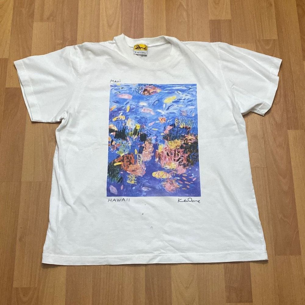 Vintage Ken Done T Shirt White Maui Hawaii Theme Men Medium Made in Australian